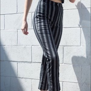 Brandy Melville Black and White Tildens